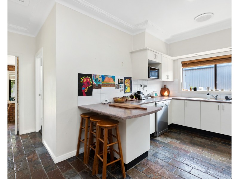 2 Booth Street, East Maitland NSW 2323