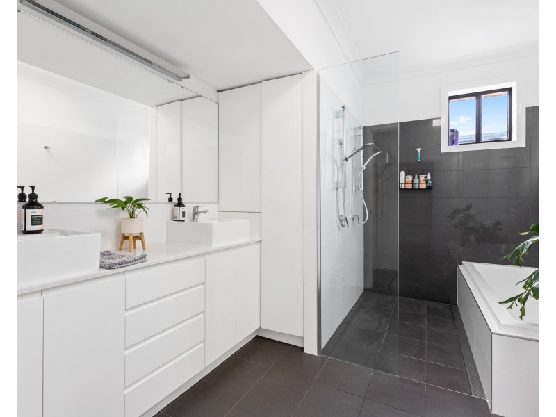2 Booth Street, East Maitland NSW 2323