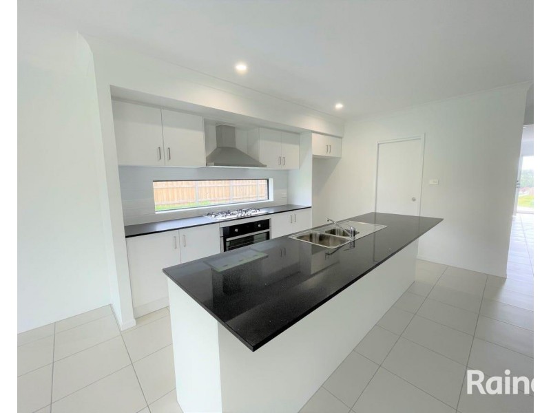42 Tarragon Way, Chisholm NSW 2322