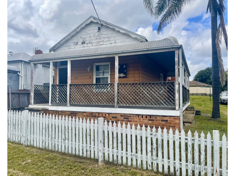 136 Deakin Street, Kurri Kurri NSW 2327