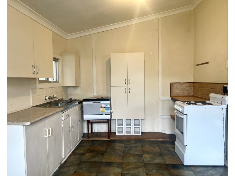 136 Deakin Street, Kurri Kurri NSW 2327