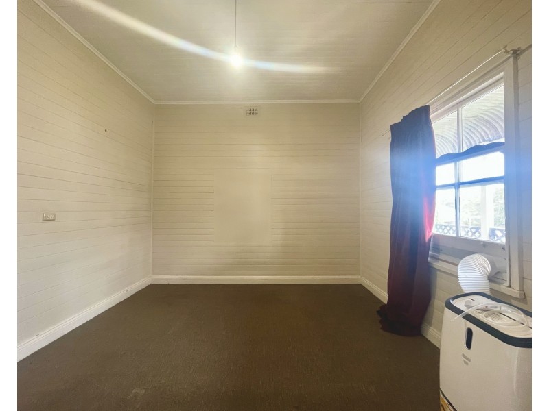 136 Deakin Street, Kurri Kurri NSW 2327