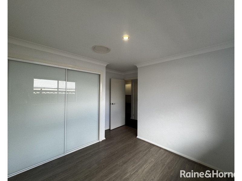 1 Sandpiper Circuit, Aberglasslyn NSW 2320