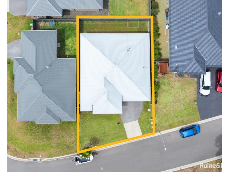1 Cruden Circuit, Heddon Greta NSW 2321