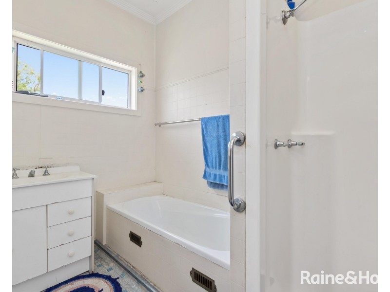 5 Taylor Street, Cardiff NSW 2285