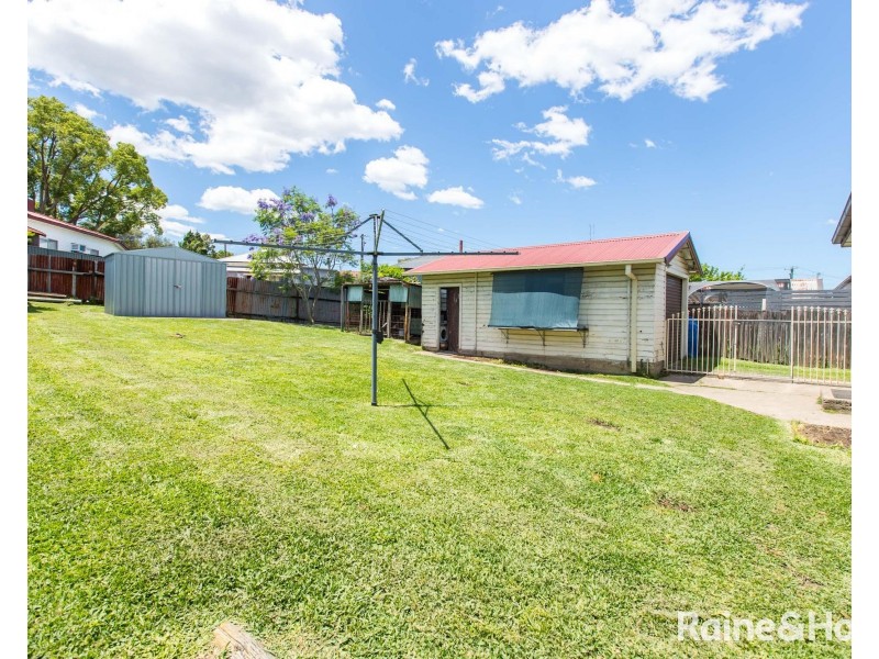 5 Taylor Street, Cardiff NSW 2285