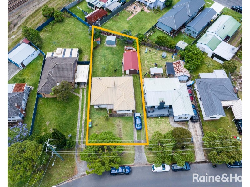 5 Taylor Street, Cardiff NSW 2285