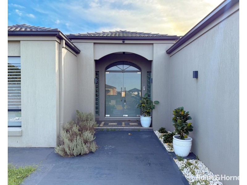 2 Drayton Crescent, Thornton NSW 2322