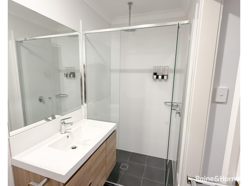 2/10 Minmi Road, Edgeworth NSW 2285