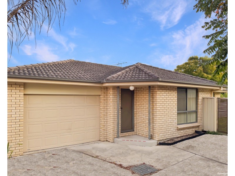 2/76 Brigantine Street, Rutherford NSW 2320