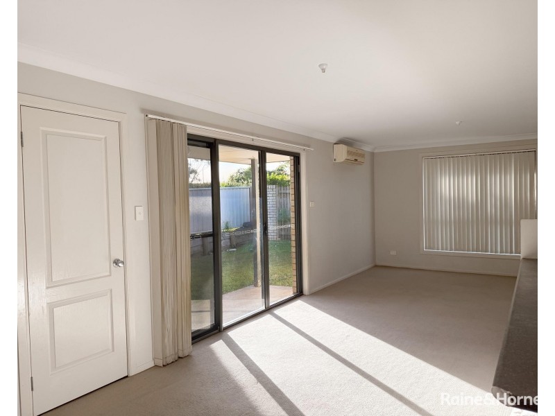 1/76 Brigantine Street, Rutherford NSW 2320