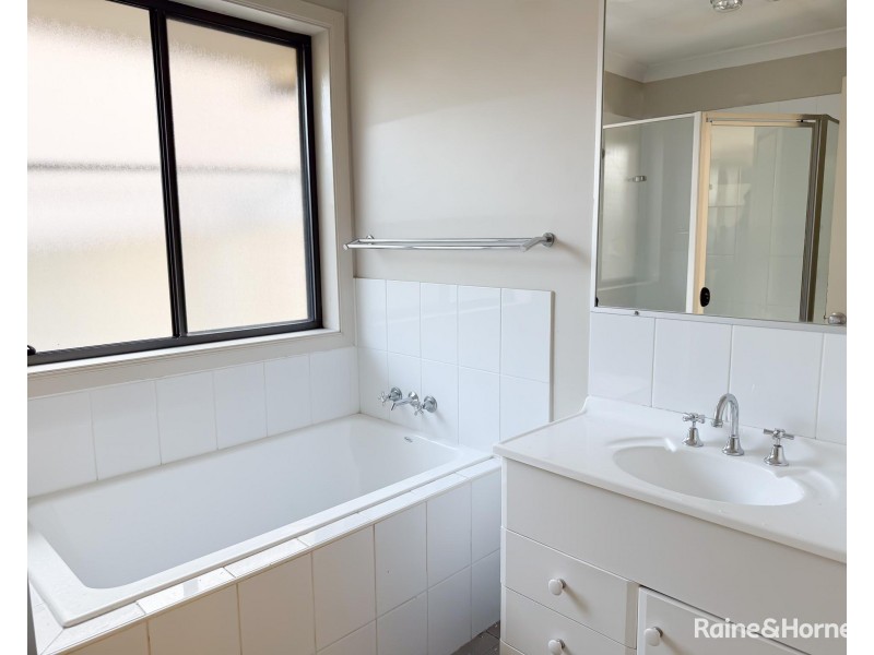 1/76 Brigantine Street, Rutherford NSW 2320