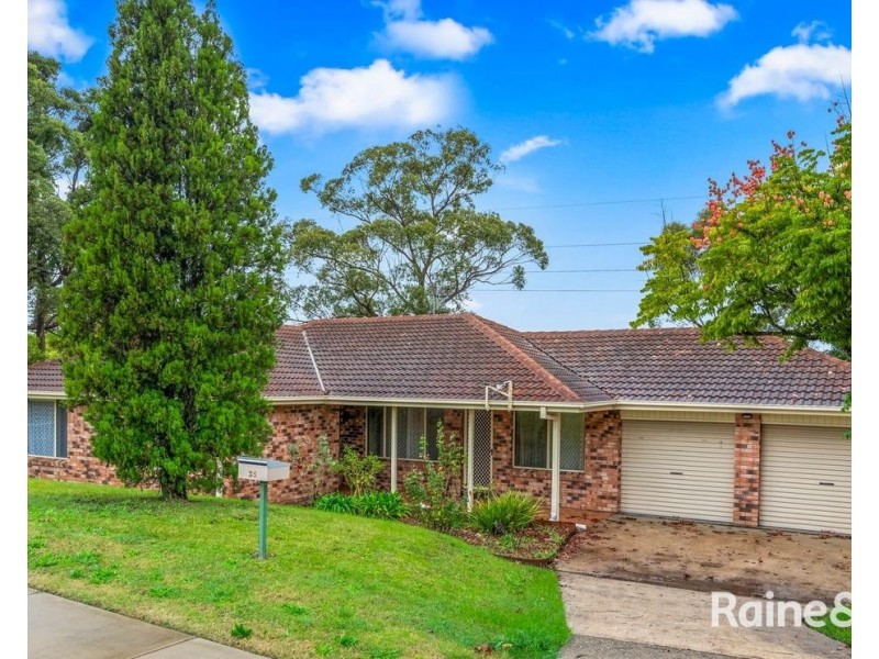 35 Sedgwick Avenue, Edgeworth NSW 2285
