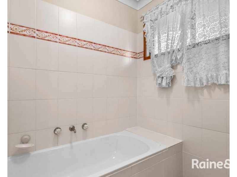 35 Sedgwick Avenue, Edgeworth NSW 2285