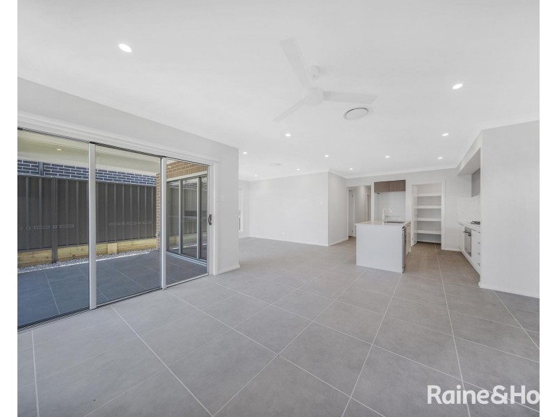 54 Broadmeadow Way, Edgeworth NSW 2285