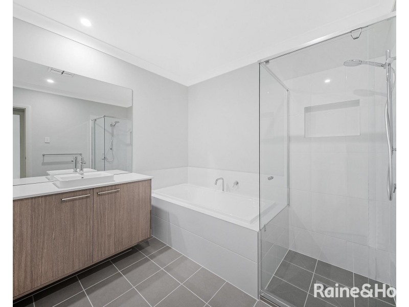 54 Broadmeadow Way, Edgeworth NSW 2285