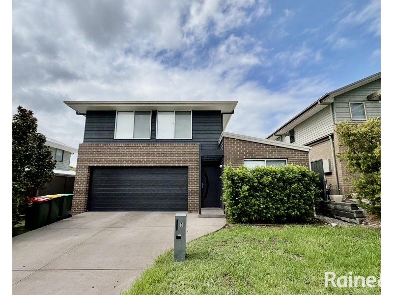 8 Butterworth Street, Cameron Park NSW 2285