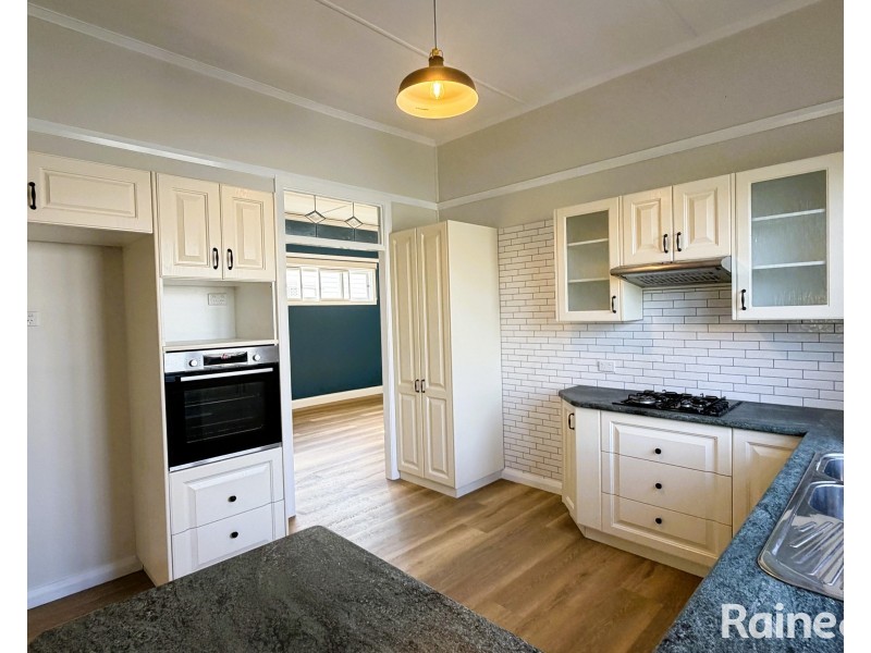 30 Queen Street, Rutherford NSW 2320