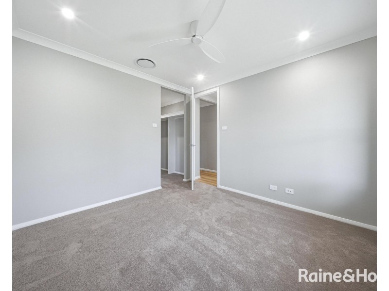 43 Morningstar Crescent, North Rothbury NSW 2335