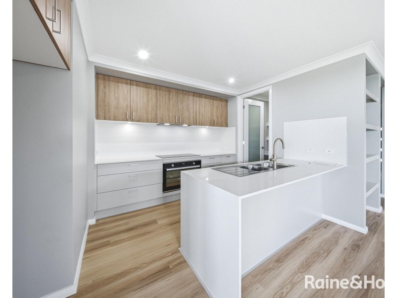 43 Morningstar Crescent, North Rothbury NSW 2335