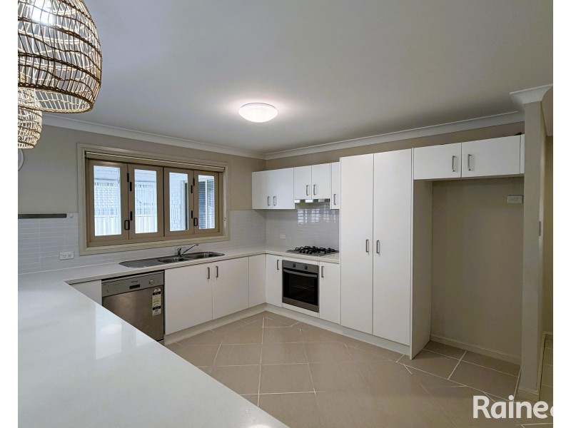 13 Devon Street, Greta NSW 2334