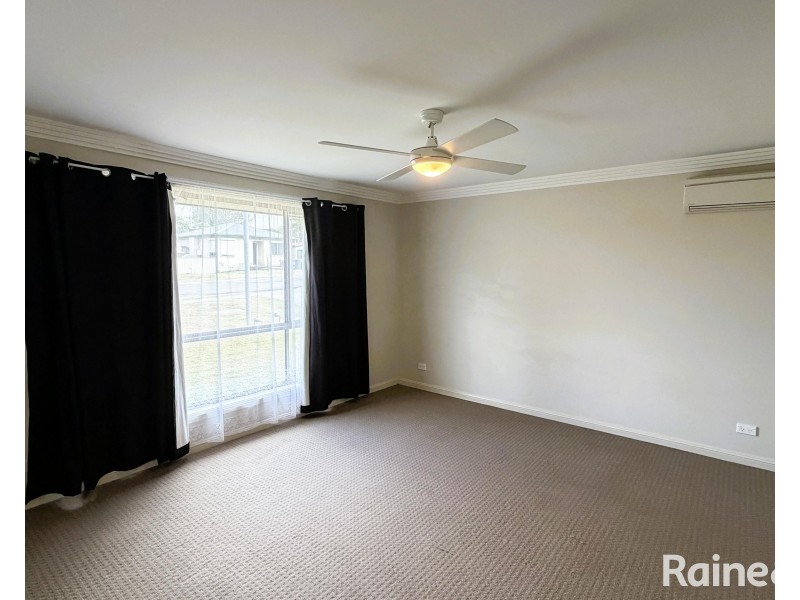 13 Devon Street, Greta NSW 2334