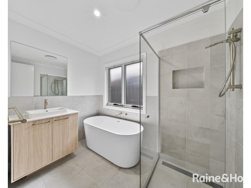 17 Cappella Street, North Rothbury NSW 2335