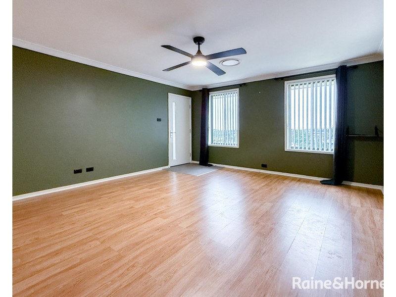 10 Tenyo Street, Cameron Park NSW 2285