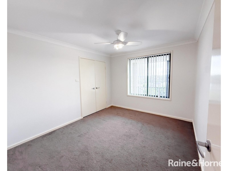 10 Tenyo Street, Cameron Park NSW 2285