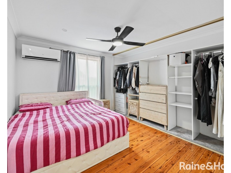 1 Unicomb Close, Rutherford NSW 2320