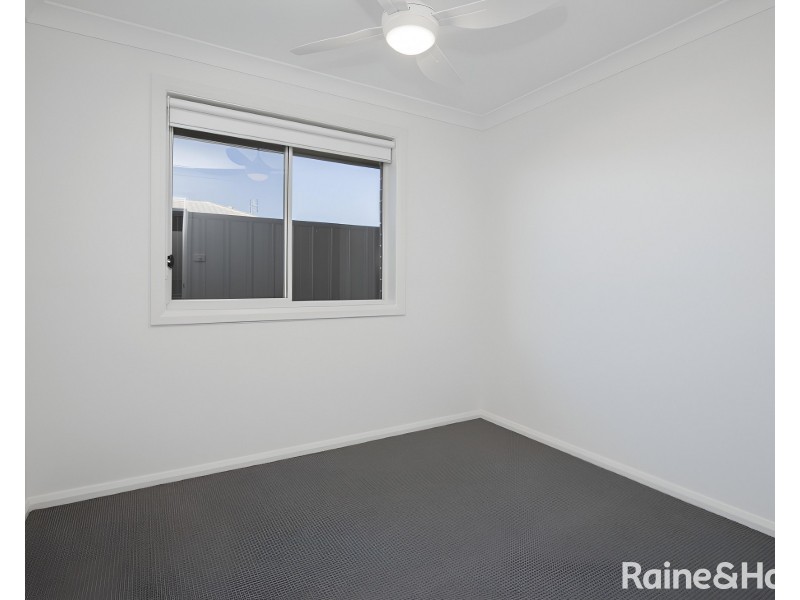2/17 Leyland Circuit, Lochinvar NSW 2321
