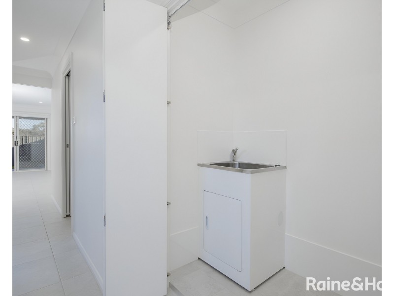 2/17 Leyland Circuit, Lochinvar NSW 2321