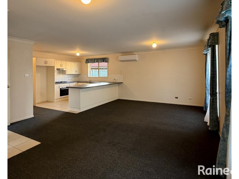 2/38 Brunker Street, Kurri Kurri NSW 2327