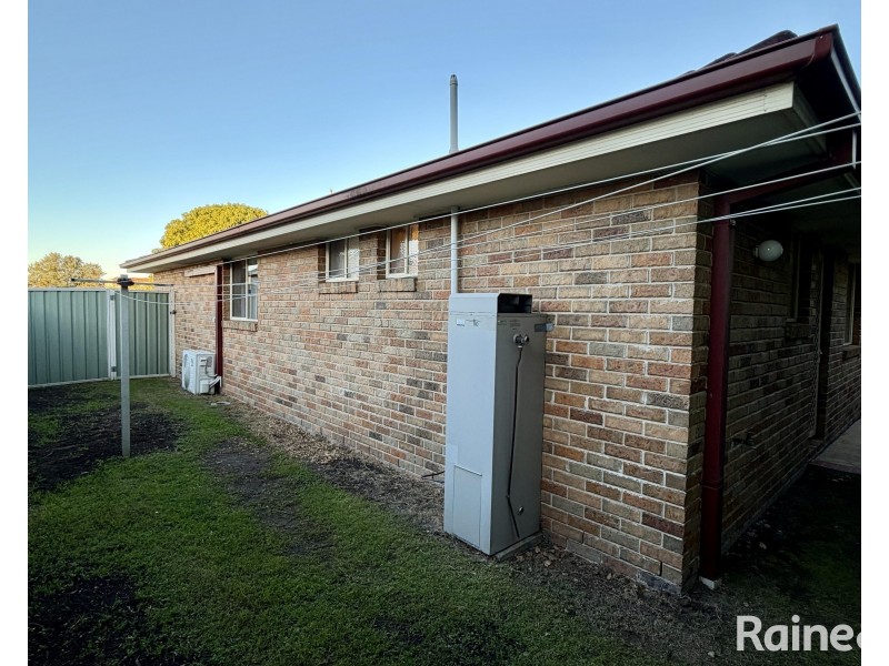 2/38 Brunker Street, Kurri Kurri NSW 2327