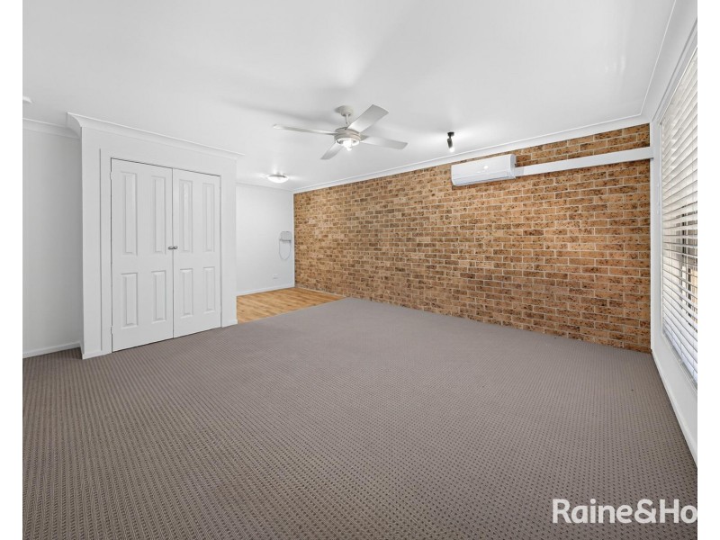 2/10 Tyrell Street, Tenambit NSW 2323