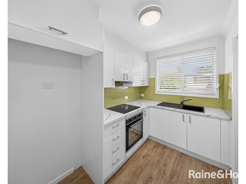 2/10 Tyrell Street, Tenambit NSW 2323