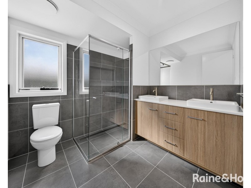 28 Karinyup Circuit, Heddon Greta NSW 2321