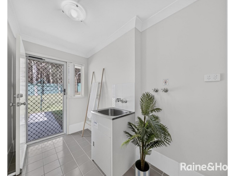 13 Coolabah Close, Fletcher NSW 2287