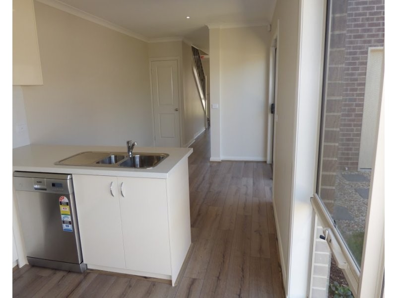 1/4 Florence Avenue, Clayton VIC 3168