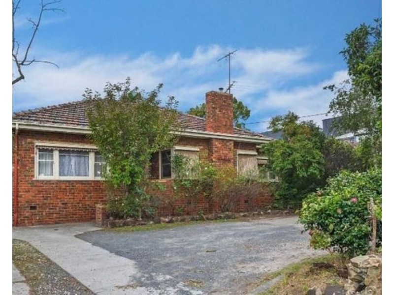 62 Station Street, Burwood VIC 3125
