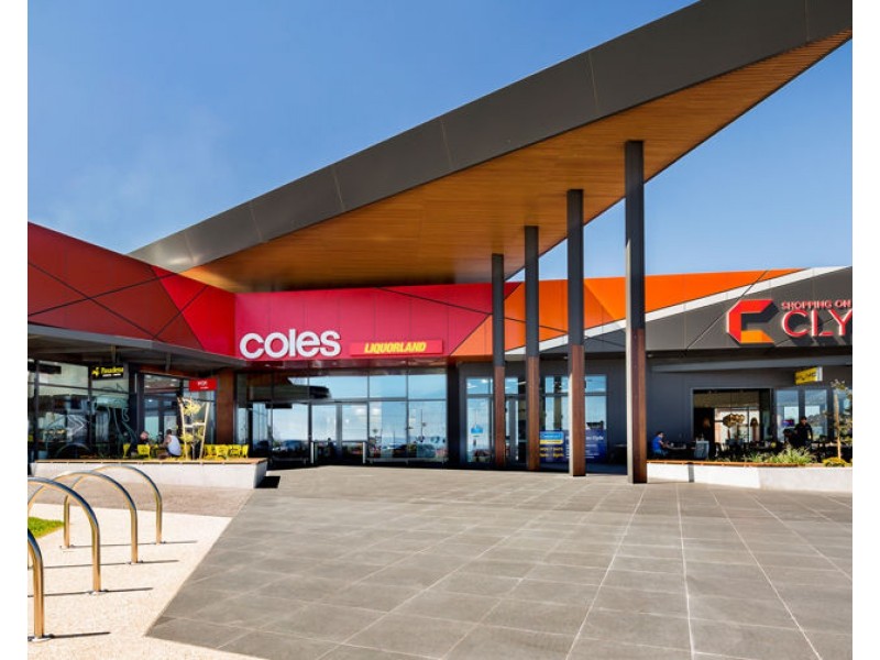 4 COLLISON ROAD, Cranbourne East VIC 3977