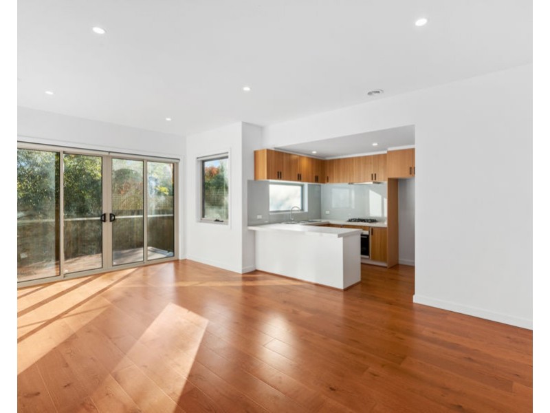 3/13 Sutton Parade, Mont Albert North VIC 3129