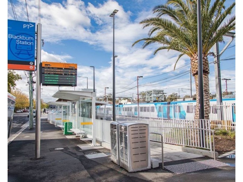 2 Jaques Grove, Forest Hill VIC 3131