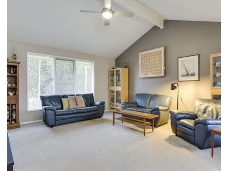 12 Woodlands Grove, Safety Beach VIC 3936