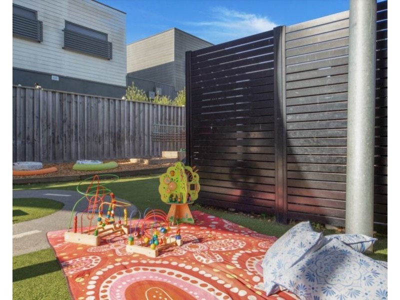 84-90S Quarters Boulevard, Cranbourne West VIC 3977