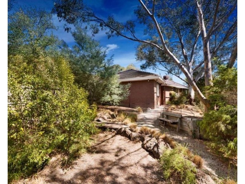 18 Lincoln Avenue, Mont Albert North VIC 3129