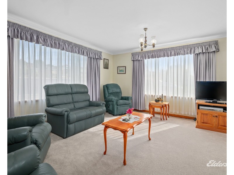 94 Cardigan Street, Somerset TAS 7322