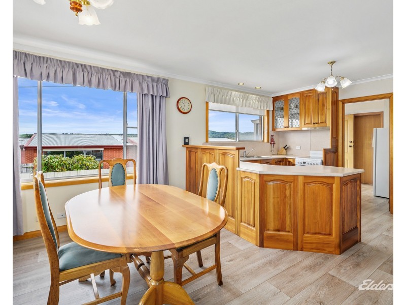 94 Cardigan Street, Somerset TAS 7322