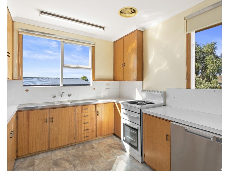 4 Loongana Place, Somerset TAS 7322