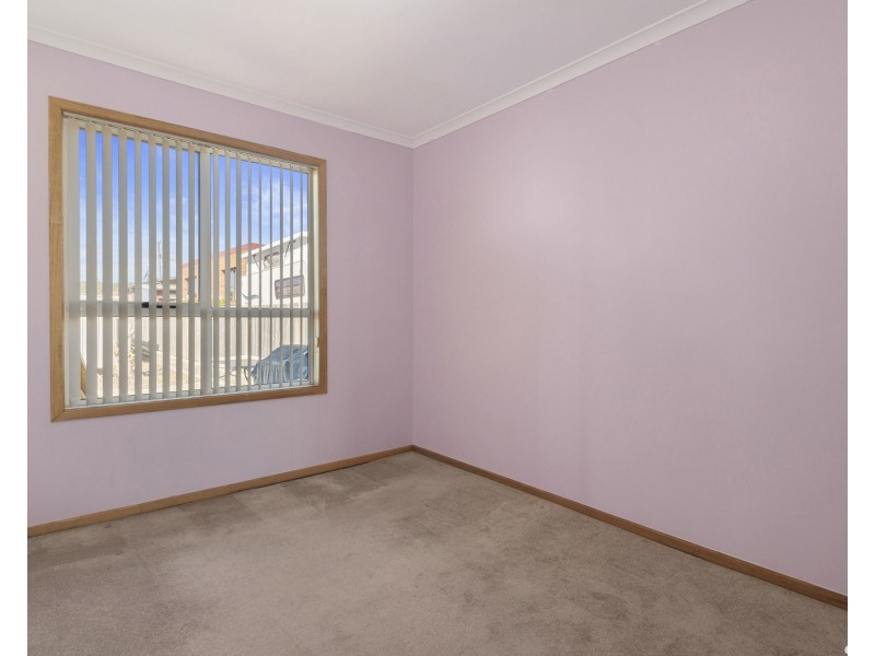 4 Loongana Place, Somerset TAS 7322